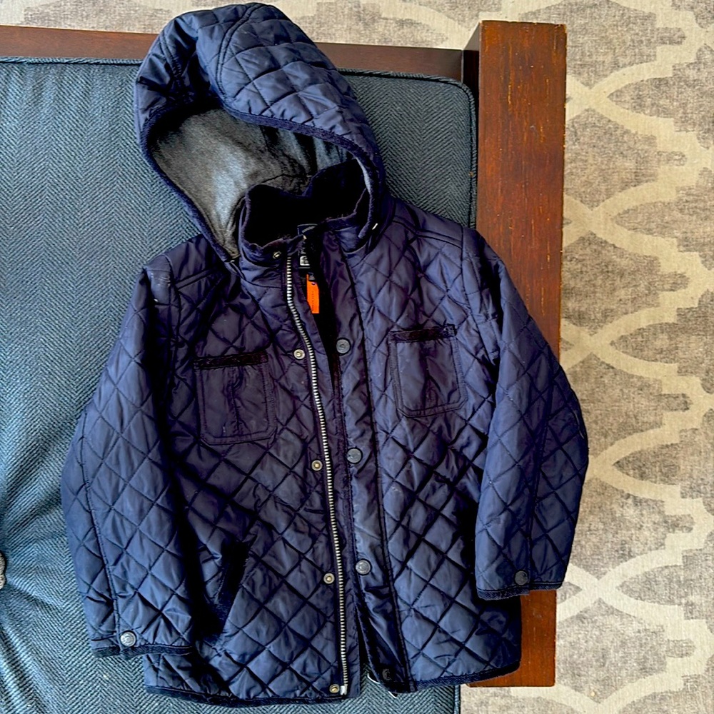 Boys navy boutique quilted coat with hood and fleece lining size 7